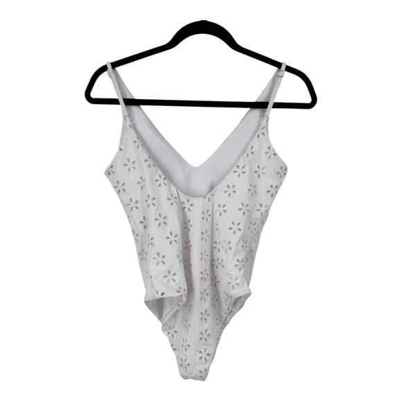 Beach Riot Reese floral eyelet one piece swimsuit white size Medium M - Picture 4 of 7